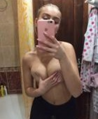 Живу в Москве, и готова подарить тебе прекрасные моменты безмятежности и страсти.
💋 Мои услуги придадут тебе волнительные эмоции и утолят все твои сокровенные желания. Я мастерски владею искусством эротического массажа, страстного стриптиза и горячих игр на любой вкус.
🌹 Ответственная красавица, обладающая чувственной натурой и изяществом, сделает наше свидание незабываемым. Мои фото восхитят тебя, а мои отзывы подтвердят мою надежность и опытность.
💃 Если ты ищешь расслабления и приятного времяпрепровождения, обращайся ко мне, и я подарю тебе незабываемые впечатления. Позвони мне и дай мне шанс позаботиться о твоем удовольствии. ✨ Елена